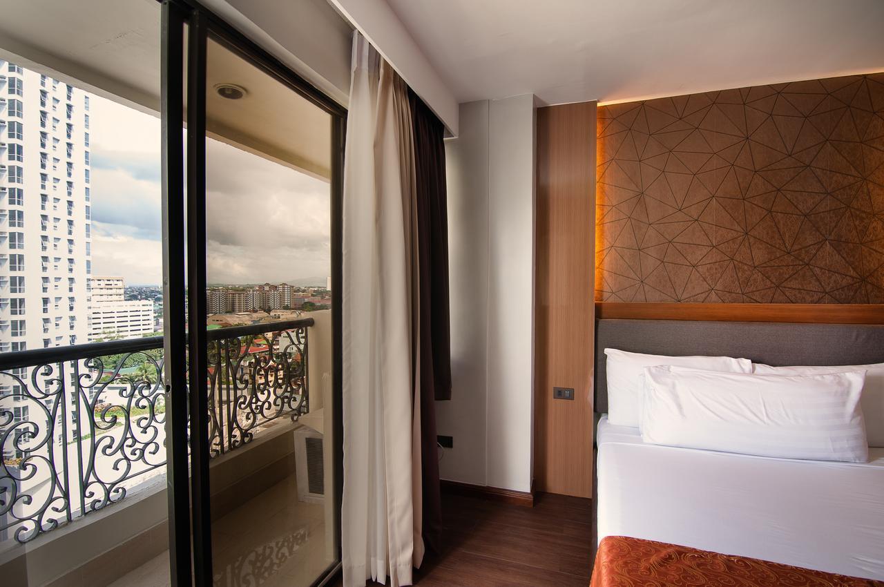 Fernandina 88 Suites Hotel Quezon City Εξωτερικό φωτογραφία
