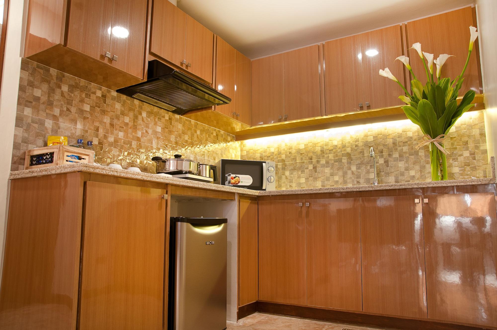 Fernandina 88 Suites Hotel Quezon City Εξωτερικό φωτογραφία