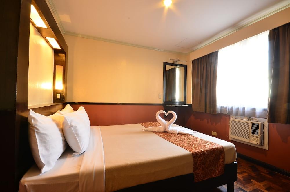 Fernandina 88 Suites Hotel Quezon City Εξωτερικό φωτογραφία
