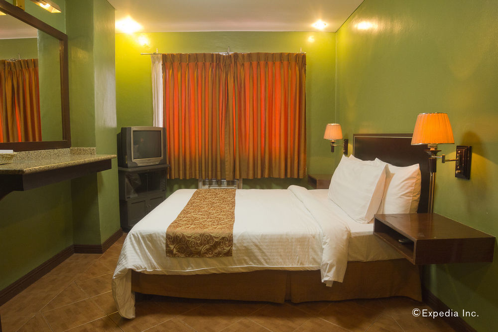 Fernandina 88 Suites Hotel Quezon City Εξωτερικό φωτογραφία