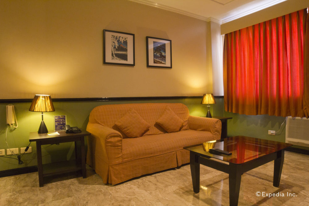 Fernandina 88 Suites Hotel Quezon City Εξωτερικό φωτογραφία