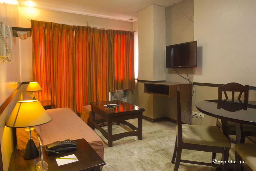 Fernandina 88 Suites Hotel Quezon City Εξωτερικό φωτογραφία