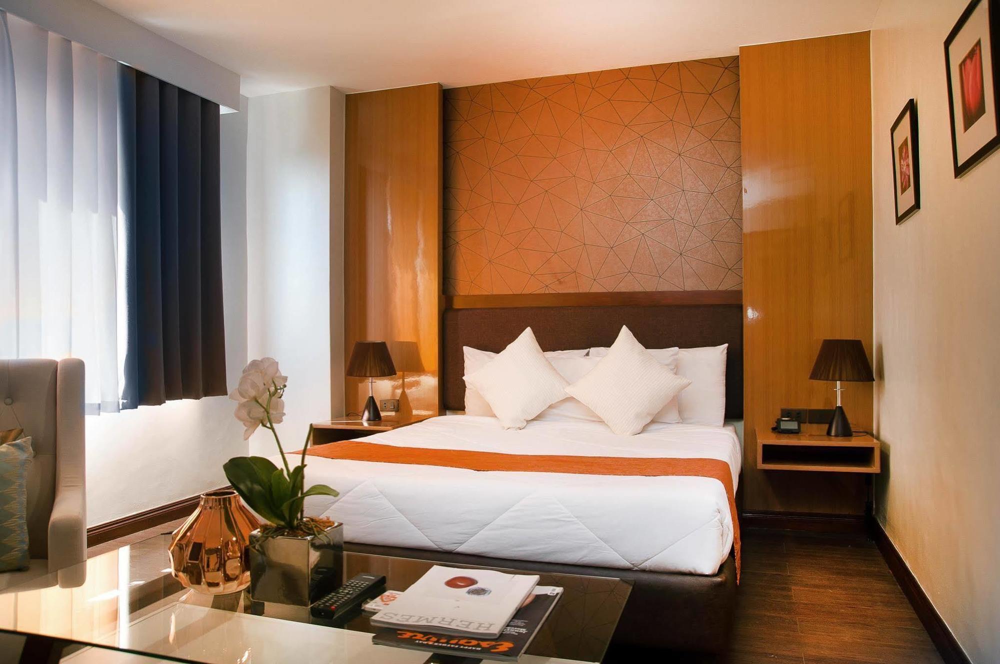 Fernandina 88 Suites Hotel Quezon City Εξωτερικό φωτογραφία