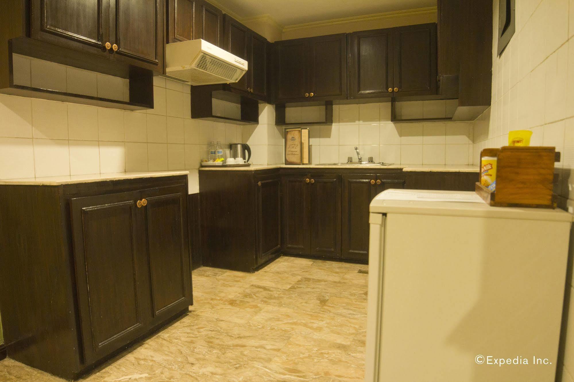 Fernandina 88 Suites Hotel Quezon City Εξωτερικό φωτογραφία